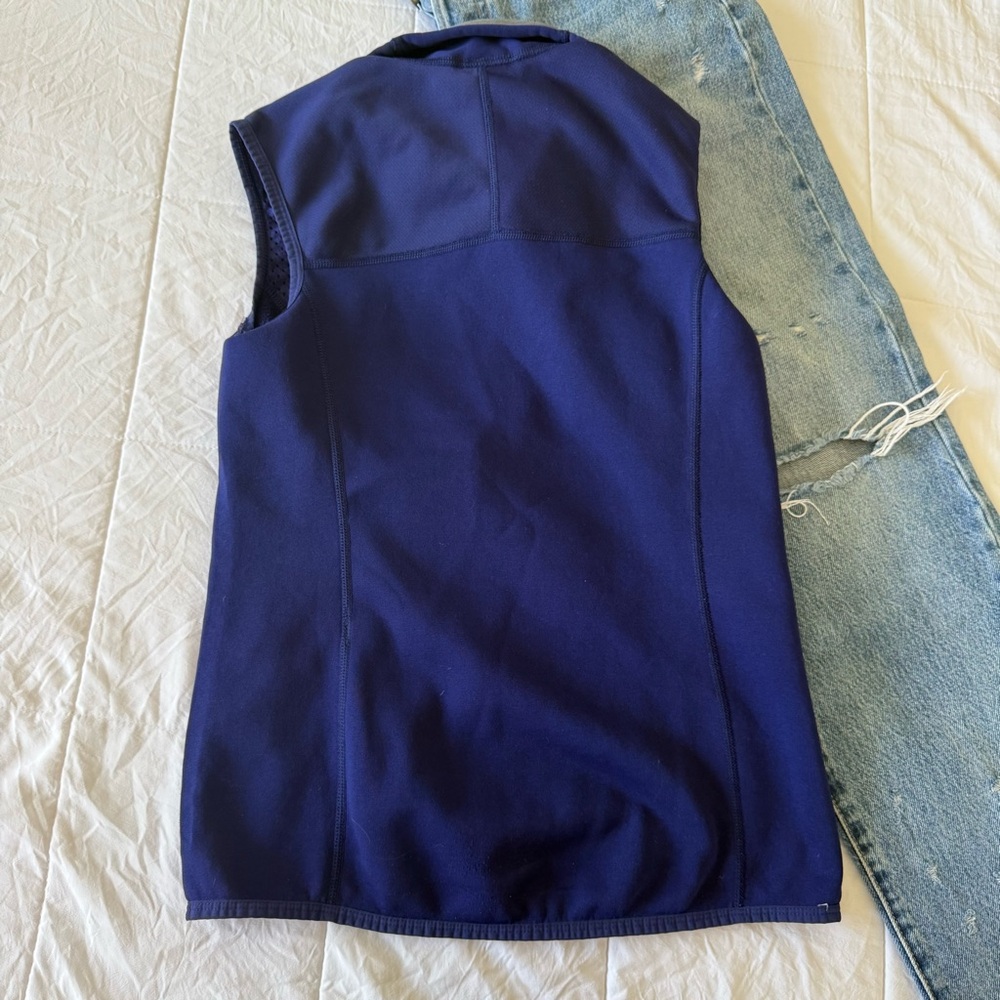 Patagonia Navy and Gray Zip-Up Jacket Size xsmall - Picture 5 of 5